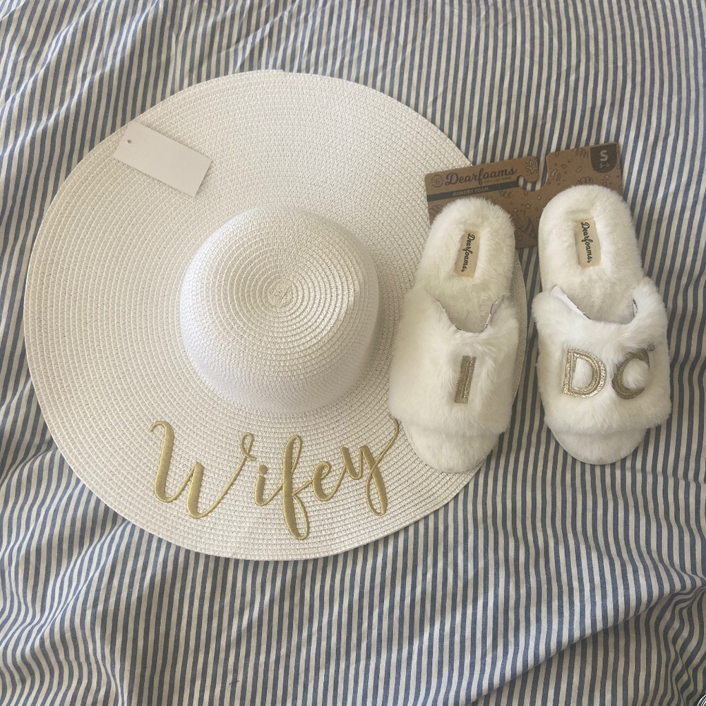 NEW Bridal Wedding Wifey Sun Hat and Slippers S Honeymoon